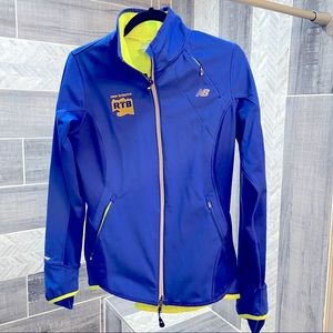 New Balance vibrant blue and yellow reflective running windbreaker size Small